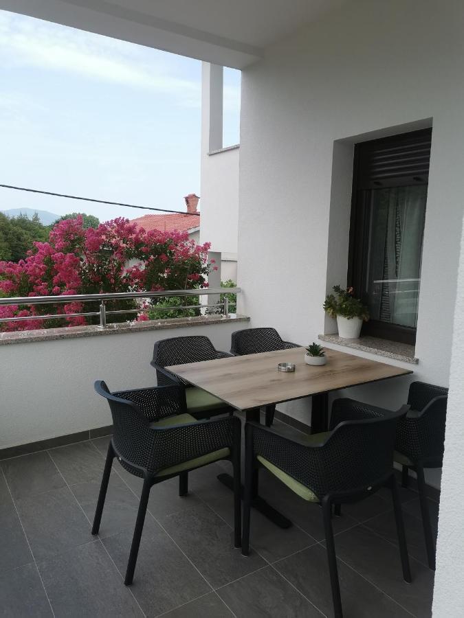 Apartmani Nika ริเยกา ภายนอก รูปภาพ